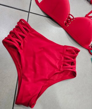 Bikini rosso Vita alta