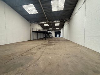 Nave industrial en alquiler en Zona la Ribera - Alqueria - Río en Huelva