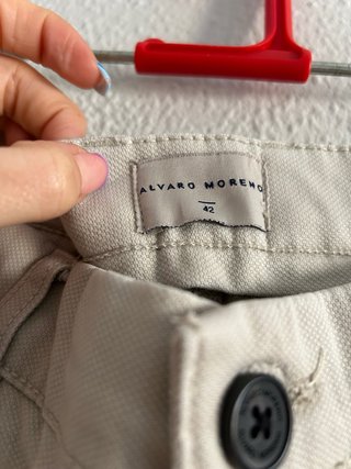 Pantalón beige Alvaro Moreno