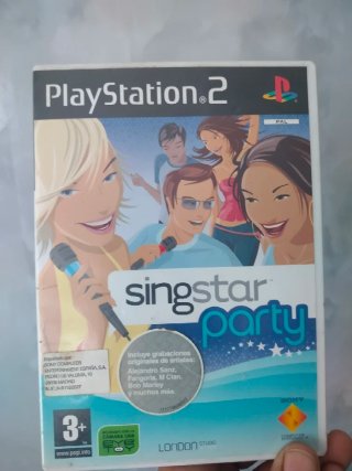 Juego Singstar PS2 con 2 micros