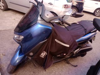Yamaha NMAX Azul Casi Nueva