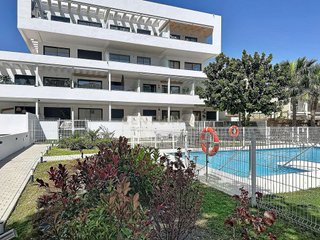 Local comercial en venta en La Carihuela en Torremolinos