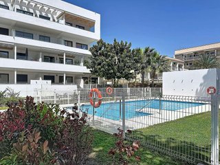 Local comercial en venta en La Carihuela en Torremolinos