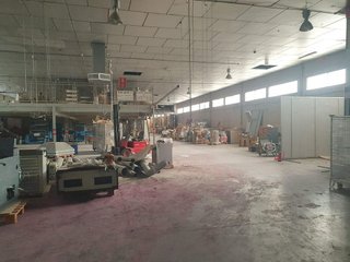 Nave industrial en alquiler en La Paz en Alcalá de Guadaira