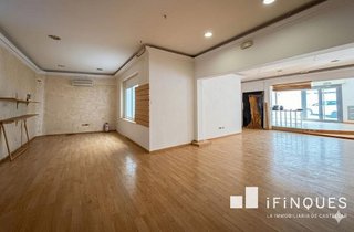 Local comercial en alquiler en Centre en Castellar del Vallès