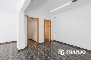 Local comercial en venta en Centre - Eixample – Can Llobet – Can Serra en Barbera del Vallès