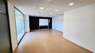 Local comercial en alquiler en Piera
