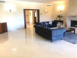 Chalet en alquiler en Elviria en Marbella