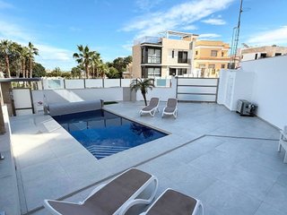 Chalet en venta en Campos de Golf - Villa Martin - Los Dolses en Orihuela
