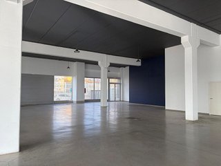 Nave industrial en alquiler en La Paz en Alcalá de Guadaira