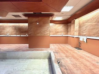Local comercial en venta en Artigas - Llefià en Badalona