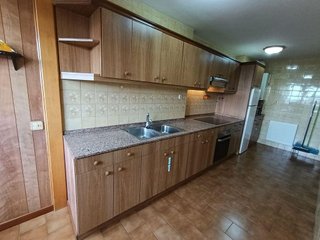 Piso en venta en El Polígono en Gijón