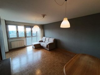 Piso en venta en El Polígono en Gijón