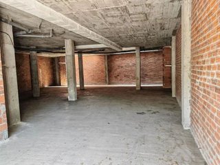 Local comercial en alquiler en Eixample Nord – La Devesa en Girona