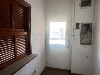 Local comercial en venta en Zona Avda. Juan de Diego - Parque Municipal  en Bormujos