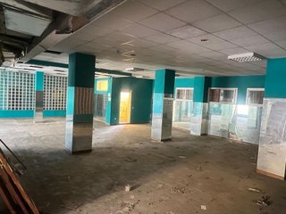 Local comercial en venta en Zona Avda. Juan de Diego - Parque Municipal  en Bormujos