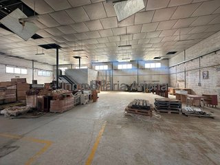 Nave industrial en alquiler en Cabra