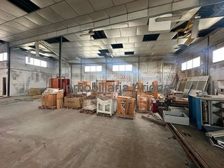 Nave industrial en alquiler en Cabra
