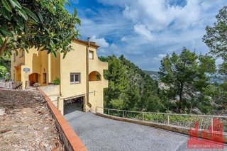 Chalet en venta en Vallirana