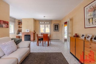Chalet en venta en Vallirana