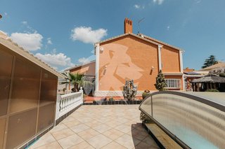Casa pareada en venta en San Antonio de Benagéber