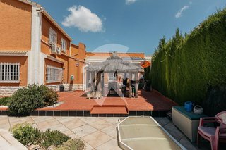 Casa pareada en venta en San Antonio de Benagéber