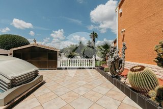 Casa pareada en venta en San Antonio de Benagéber
