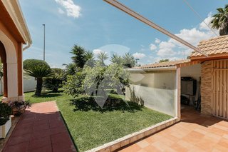 Casa pareada en venta en San Antonio de Benagéber