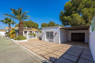 Chalet en venta en Campos de Golf - Villa Martin - Los Dolses en Orihuela