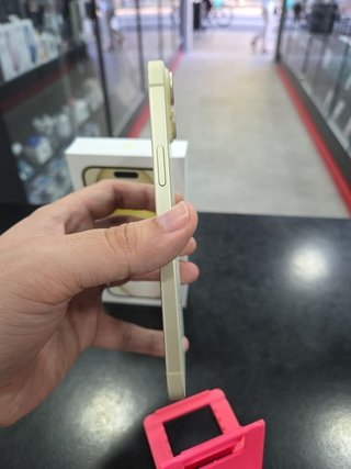 iPhone 15 Plus 128GB Amarillo