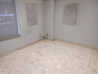 Local comercial en alquiler en La Chantría - La Lastra en León