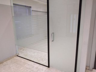 Local comercial en alquiler en La Chantría - La Lastra en León