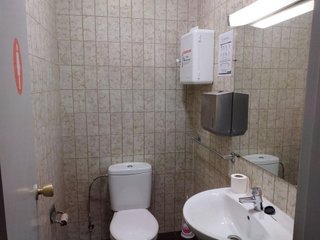 Local comercial en alquiler en La Chantría - La Lastra en León
