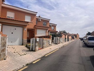 Chalet en venta en Olías del Rey