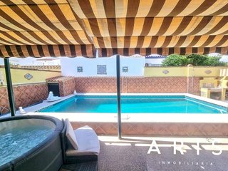 Chalet en venta en Centro en Alhaurín de la Torre
