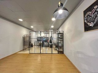 Local comercial en alquiler en La Nova Esquerra de l'Eixample en Barcelona