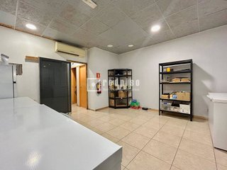 Local comercial en alquiler en La Nova Esquerra de l'Eixample en Barcelona
