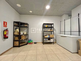 Local comercial en alquiler en La Nova Esquerra de l'Eixample en Barcelona