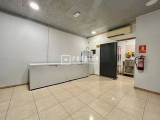 Local comercial en alquiler en La Nova Esquerra de l'Eixample en Barcelona