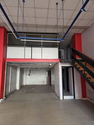 Local comercial en venta en Milán - Pumarín - Teatinos en Oviedo