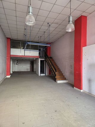 Local comercial en venta en Milán - Pumarín - Teatinos en Oviedo