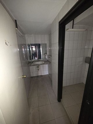 Local comercial en venta en Milán - Pumarín - Teatinos en Oviedo