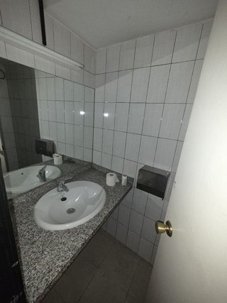 Local comercial en venta en Milán - Pumarín - Teatinos en Oviedo