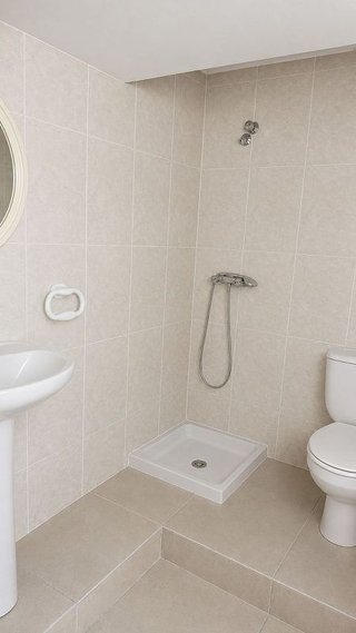 Local comercial en venta en L´Hort de Senabre en Valencia