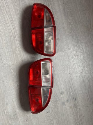 Pilotos Traseros Seat León MK1
