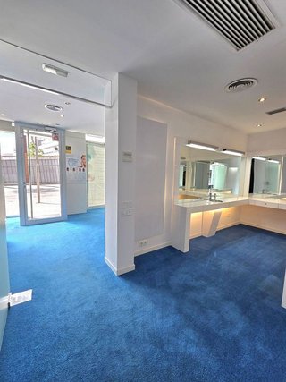 Local comercial en alquiler en Les Corts en Barcelona