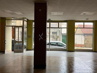 Local comercial en venta en Boiro