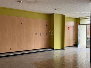 Local comercial en venta en Boiro