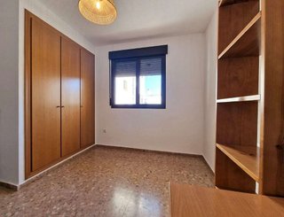 Piso en alquiler en Avda. de Abril. - 9 de octubre en Sagunto