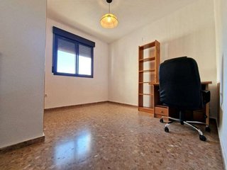 Piso en alquiler en Avda. de Abril. - 9 de octubre en Sagunto